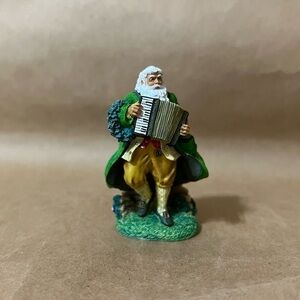 Pipka | Irish Santa Handcrafted Father Christmas Figurine Mini Collection